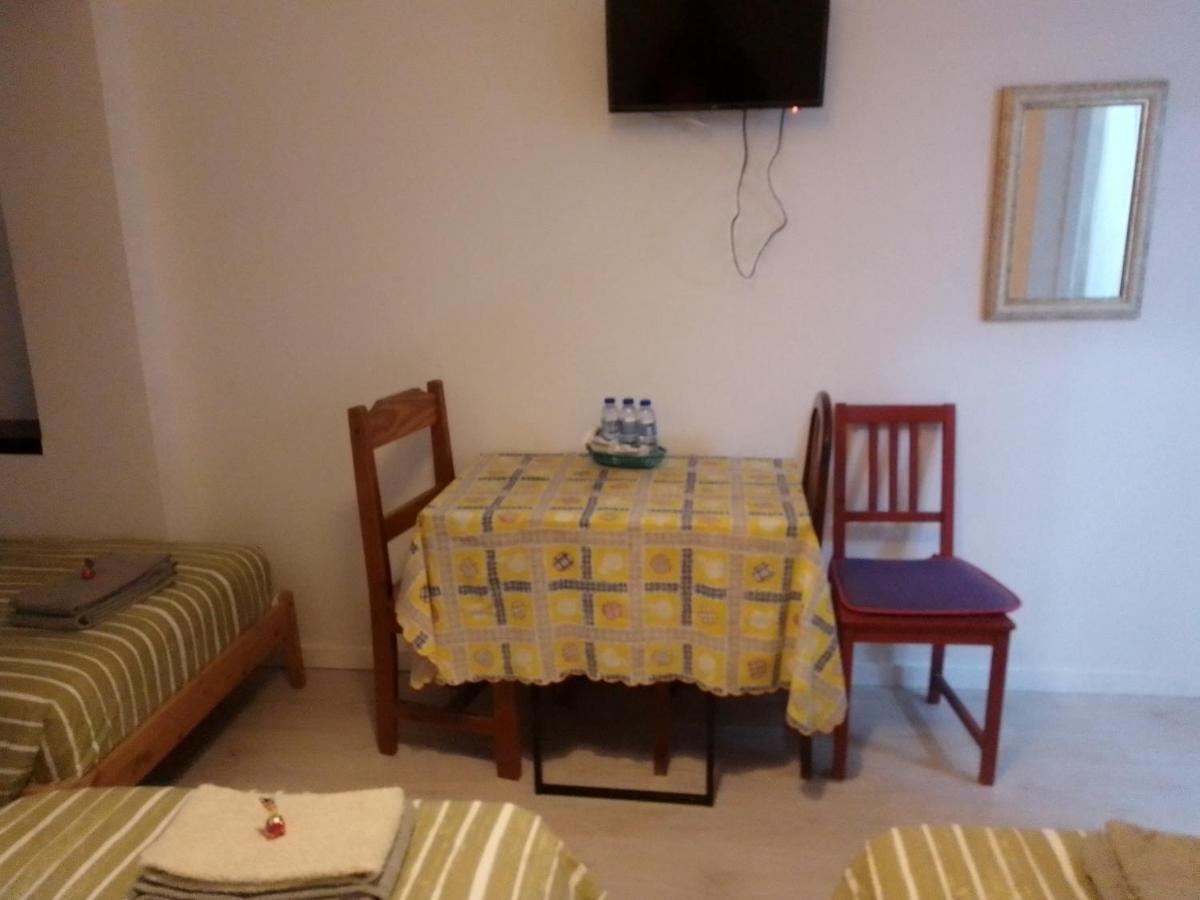 Guesthouse Marialva Park Corroios Εξωτερικό φωτογραφία